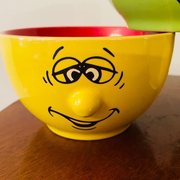 THREE novelty ceramic bowls with anthropomorphic faces, Quirky Cereal Bowls - Picture 4 of 7